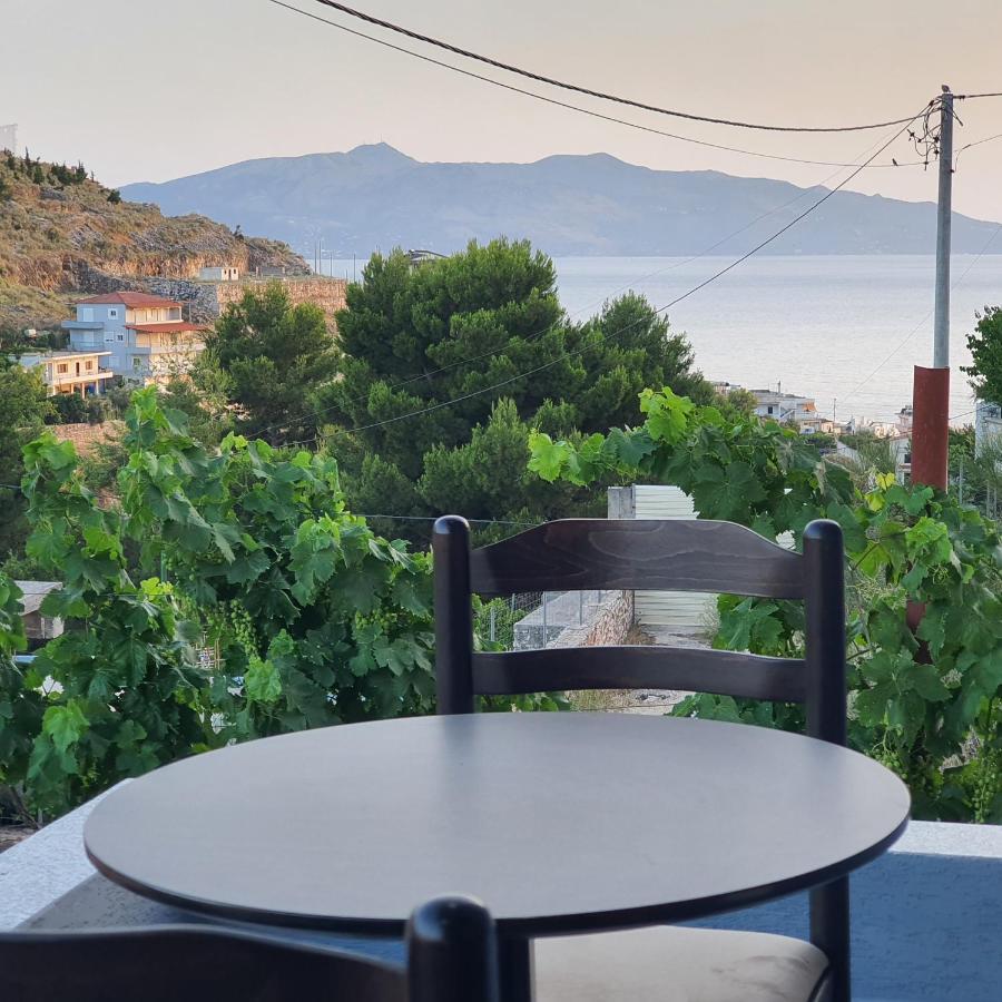 Villa Mehmeti Sarandë Exteriör bild