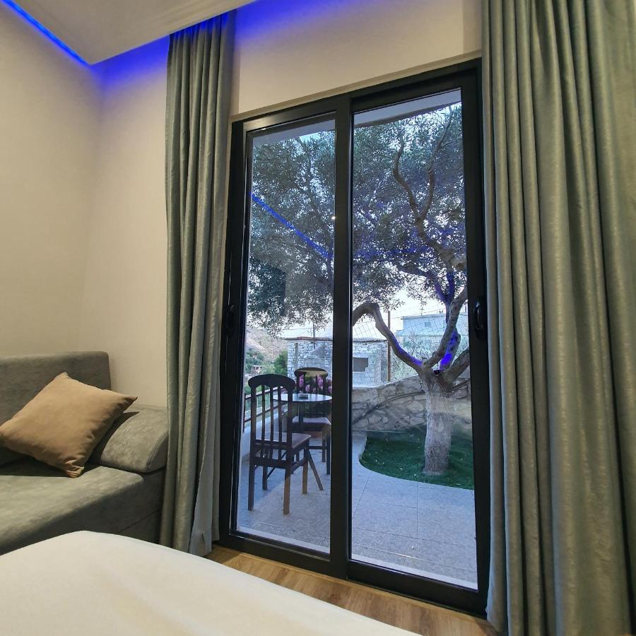 Villa Mehmeti Sarandë Exteriör bild