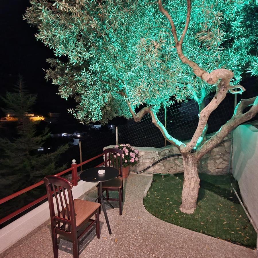 Villa Mehmeti Sarandë Exteriör bild