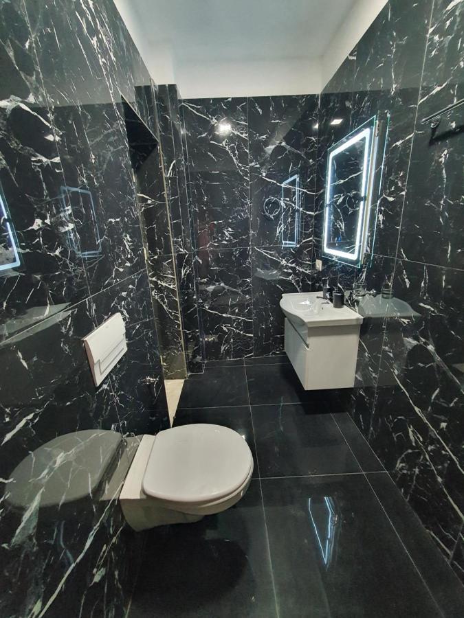 Villa Mehmeti Sarandë Exteriör bild