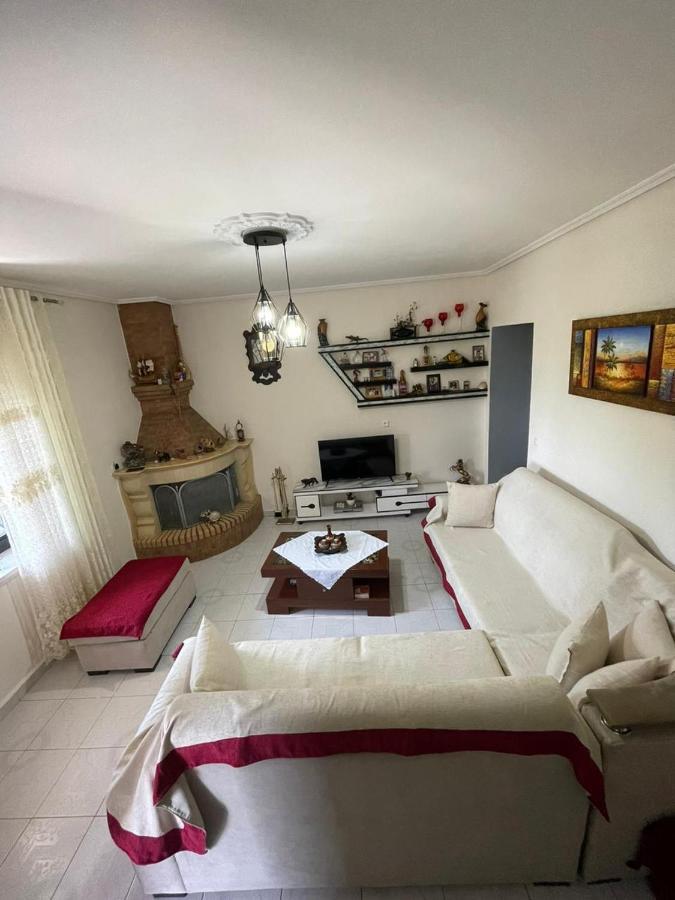 Villa Mehmeti Sarandë Rum bild