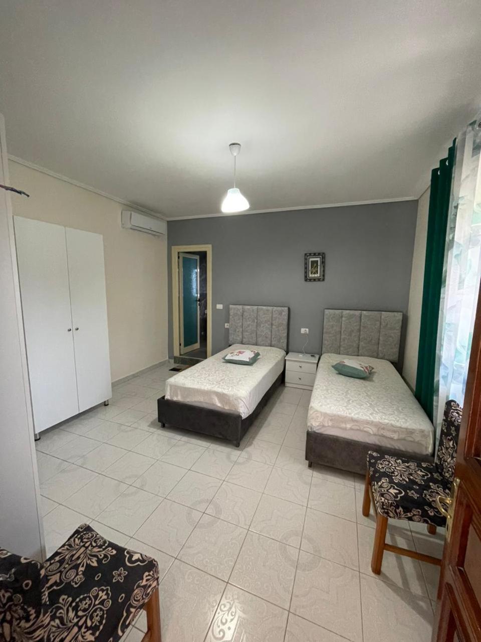 Villa Mehmeti Sarandë Rum bild