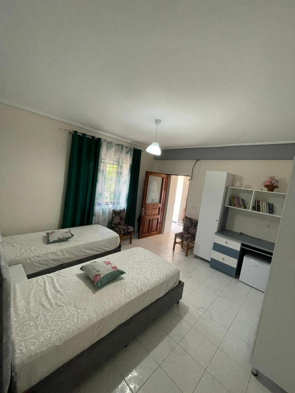 Villa Mehmeti Sarandë Rum bild